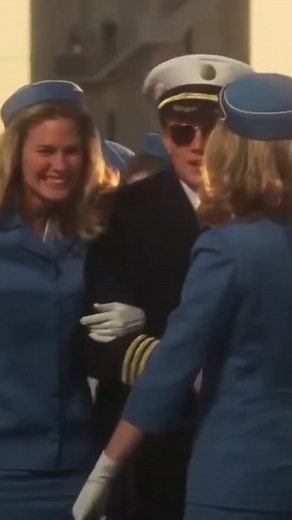 Do Pilots and Flight Attendants Hook Up on Layovers? Fact or Myth