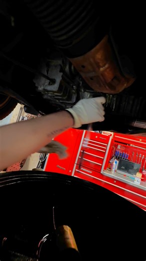 14K views · 49 reactions | Drain plug torque wrenches help mechanics sleep tightly and restfully. #mechanic | AC Auto | Facebook