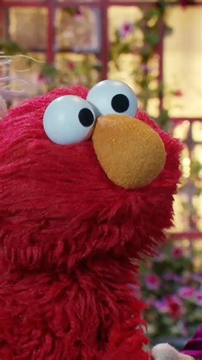 Does Zoe Have a Spaceship? #sesamestreet