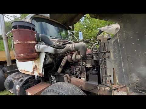 1980 Mack R Model Straight Exhaust