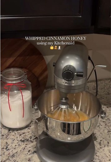 Make Whipped Cinnamon Honey in 30 Minutes