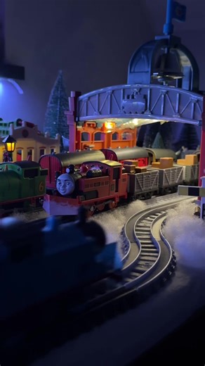 christmas layout tour @Maverick #christmas #thomasandfriends #trackmaster80 #fyp #train