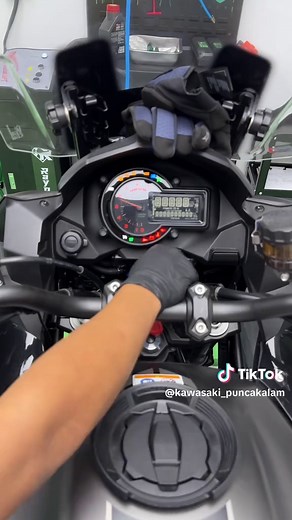 Exploring the Kawasaki Versys 1000: Ultimate Touring Motorcycle