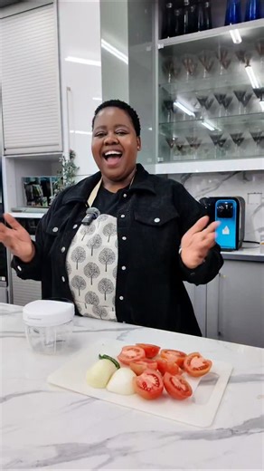 11 reactions | Bennett Read chopper! Quickly chop up your ingredients and make food prep quick!! Get yours now!!! Shop online: www.theculinarium.co.za | The Culinarium | Facebook