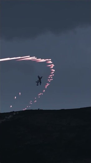 A-10 Pilot Maneuvers Are INSANE! C-RAM
