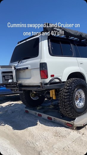 Kings Chariot out here with their badass Landcruiser. 🔥🔥 #deisel #toyota #4x4 #cummins #landcruiser #80series #onetonswap #dana60 #mickeythompson #kmcwheels #turbo #savexpo2025 #dobinsonusa | Mike Usoff