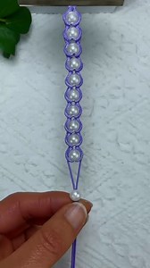 Learn how to weave beautiful beaded bracelets #diy #bracelet #diycrafts | Diy Bracelet