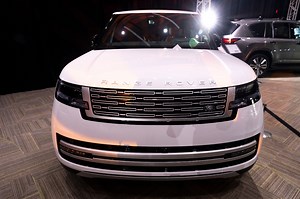 More than 120K Range Rovers recalled over front suspension issue