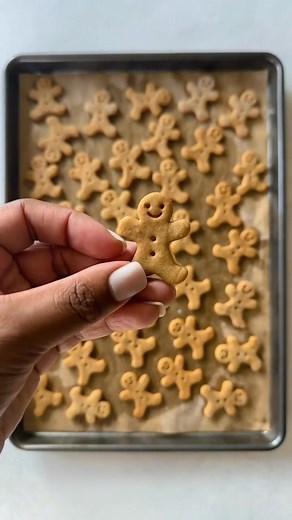 11K views · 37 reactions | These mini gingerbread cookies are the cutest little warm-spiced treats! They’re refined sugar-free and are sweetened with maple syrup and molasses but still have that classic ginger flavor and crunch. You won’t be able to stop snacking on these! Grab the recipe below! https://feedingtinybellies.com/mini-gingerbread-cookies/ | Feeding Tiny Bellies | Facebook
