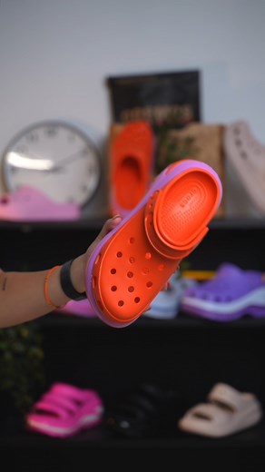 6.7K views · 12 reactions | Update your style with Crocs.  Βρες τα στο link in bio. | Cosmos Sport | Facebook