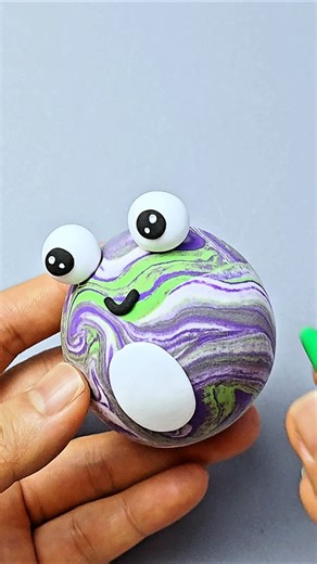 Making an Adorable Clay Frog ✨🐸💚