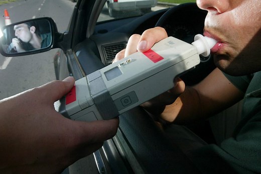 Cómo engañar al alcoholímetro o bajar tu nivel de alcohol