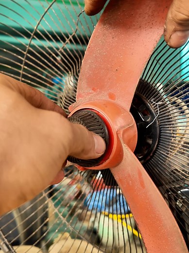 Noisy Fan? Simple Causes & Fixes | DIY Fan Repair
