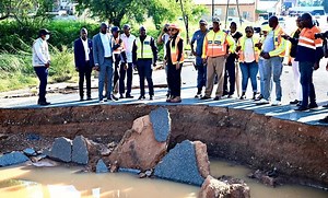 Limpopo floods leave a trail of destruction across three districts - SABC News - Breaking news, special reports, world, business, sport coverage of all South African current events. Africa's news leader.