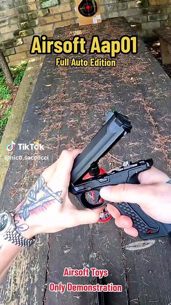 Airsoft Aap01 Full Auto 💨 #airsoft #asmr #asmrvideo #asmrsounds #gas #airsoftclips #airsoftbb #fullauto #sport #fakegun #nikksakk