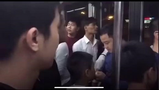 A tôi gặp biến thái trên buýt anh em ạ 🤣 #xuhuong #độmixi #mixigaming #crisdevilgamer