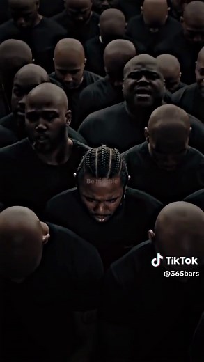 Kendrick Lamar's 'HUMBLE' - Lyrics and Rap Analysis
