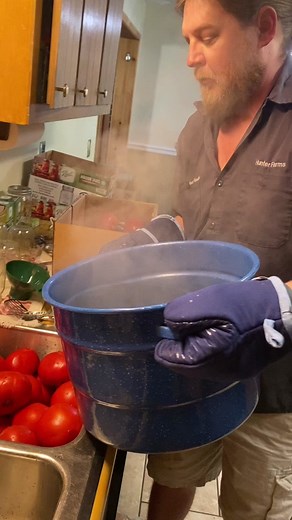 Canning tomatoes today & here’s how my grandaddy taught me to do it! #canning #tomatoes #cantomatoes #homegrown #homemade #SAHM #homestead #skills #homemaker #food #preserve