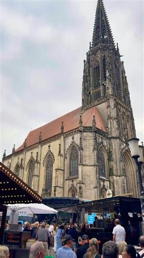 Summer street parties in Germany 🇩🇪#streetparties#streetfood #dance#music