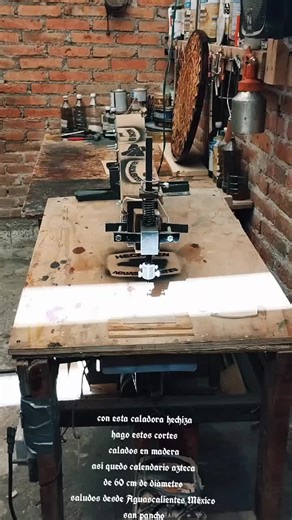 Calendario Azteca de Madera Hecho a Mano