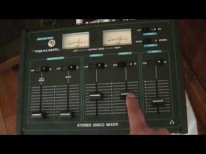 Vintage Realistic Stereo Mixer Model 32-1101A 5 Input Mixing Console