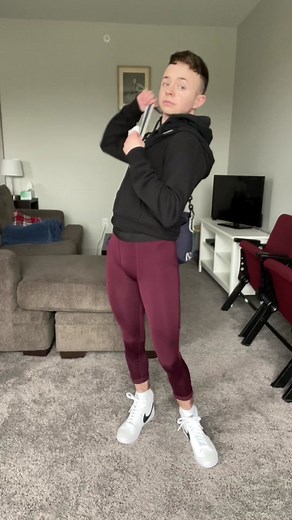 Cum 2 the gym with meeee 🏳️‍🌈🏳️‍⚧️🏋🏻 #ftmfitness #transfitness #gym #workout #ftm