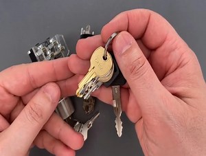 108K views · 1.9K reactions | Worst Kept Secret in Security… It’s All Keyed Alike #lockpick #lockpicking #picklock #locks #lockpicker #fyp #padlock | Picking Locks | Facebook