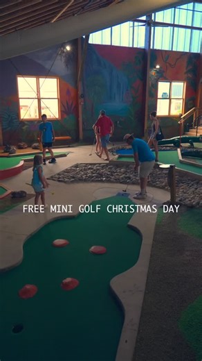FREE MINI GOLF CHRISTMAS DAY!🎅 Bring the family to our 68th Street Location for some X-MAS FUN!🎄 | Old Pro Golf