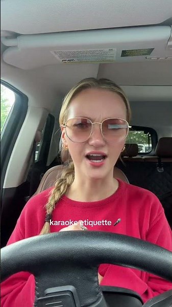 Normally it’s cool to try but not in this instance #karaoke #etiquette