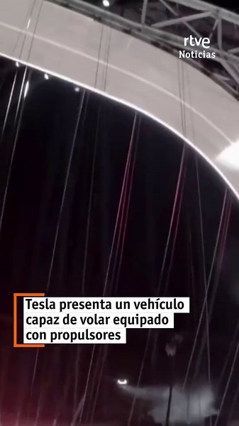 🔸 Tesla ha presentado un nuevo coche capaz de volar. Se trata de la nueva generación de su deportivo eléctrico Roadster, un vehículo equipado con propulsores desarrollados con tecnología de SpaceX que le permiten elevarse del suelo y realizar maniobras aéreas. También puede acelerar de 0 a cerca de 100 kilómetros por hora en menos de un segundo. #tesla #roadster #cochevolador #noticias #spacex