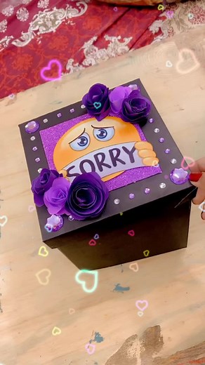 Beautiful explosion box to say sorry.... Customise gift box Dm for order of any type of explosion box . . . . . . . . . . #artbyshafaq_ #art #explosionbox #customiseorder #customisegiftbox #iamsorrygift #love #artist #craft #tutorial #sorryideas #explosionboxideas #sorry #papercraft#lovequotes #friendsgift #giftforlove #explosionboxideas #iloveu #sosorry #sorrynotsorry