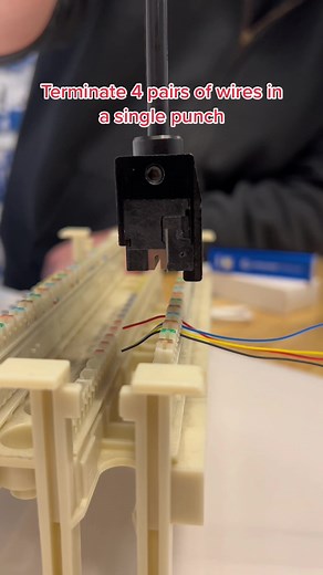 Efficient Multi-Pair Punch Down Tool for Networking and IT Professionals