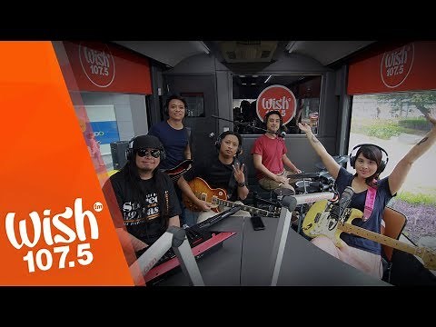 Mojofly performs "Mata" LIVE on Wish 107.5 Bus