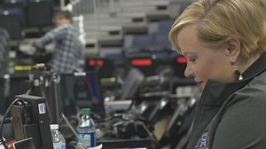 Women's Final 4:  ESPN's Holly Rowe won't let recurring cancer slow her down