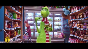 A Grincs egy cinikus, zsémbes zöld szőrmók története, aki el akarja lopni a karácsonyt, ám végül egy kislány őszinte ünnepi lelkesedése szívhez téríti. Vicces és szívmelengető történet a karácsony lényegéről és az optimizmus megtörhetetlen erejéről. December 6-ától a mozikban! | A Grincs