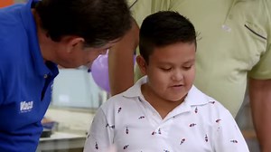 2.4M views · 51K reactions | ¡La calidez humana de Martín vaca no deja de sorprendernos, ¡Mira este hermoso gesto! ❤️ | Discovery Turbo | Facebook