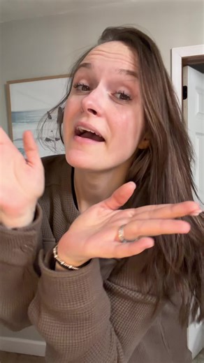 Lil outfit check 💃 never done this but caught the hubs looking at me 👀 also would love some jewelry recs from yall!