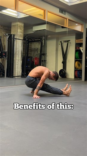 81K views · 23K reactions | Tag someone who should try this flow  This advanced flow requires a strong combination of mobility, strength, and control. Once you can do it, it benefits almost your entire body  Inspired to move like that? Start your 7-day free trial with the LeoMoves App and unlock workouts and programs to train with me anywhere, anytime ✅ Available now on Google Play and the App Store, or simply click the link in my bio  | LeoMoves | Facebook
