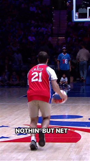 This Philly fan drained a halfcourt shot for Philadelphia 76ers season tickets next season! 🔥 🎟️ | NBA