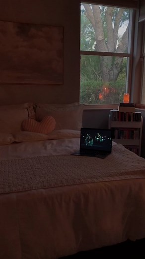Twilight Bella Swan's Room Decor Ideas | Room Aesthetic Inspiration