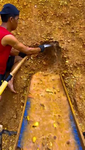Amazing,, Gold mining process, inland people's gold mine #fypviral #misrawardiadventure #gold