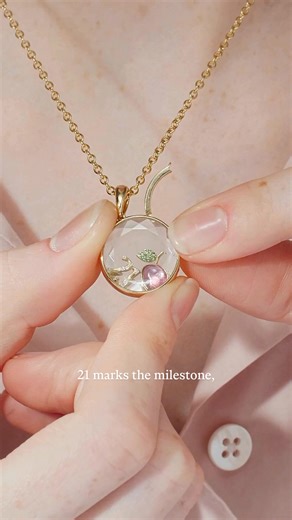 My Loquet is a tiny capsule of who I am... Our Midi Round locket in 14k solid gold opens to reveal your curated collection of charms, whilst the faceted crystal brings light to every moment. #MyLoquet #FineJewellery #LoquetLondon #Handcrafted | Loquet London