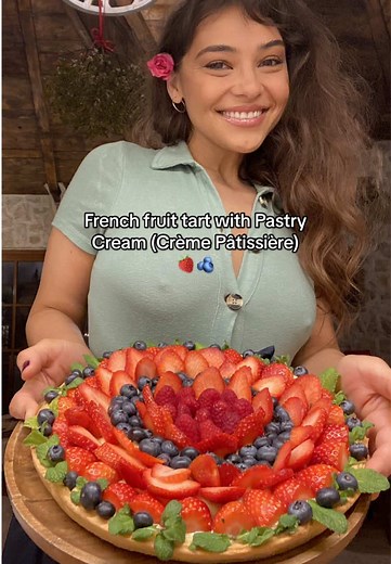 Delicious French Fruit Tart with Pastry Cream Recipe