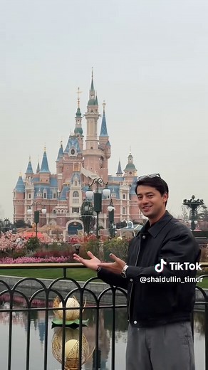 Exploring the Wonders of Shanghai: A Travel Adventure