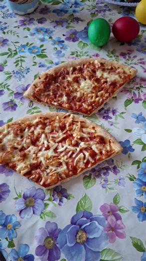 linas mann hat für lina Pizza gemacht #funny