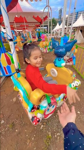 Ride the exciting Kuromi character merry-go-round with Pikachu, Marsha, Mixue and other friends