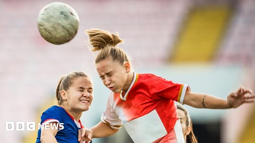 Dementia: Does heading a football cause the disease?