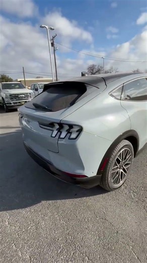 2024 Ford Mustang Mach-E Premium RWD