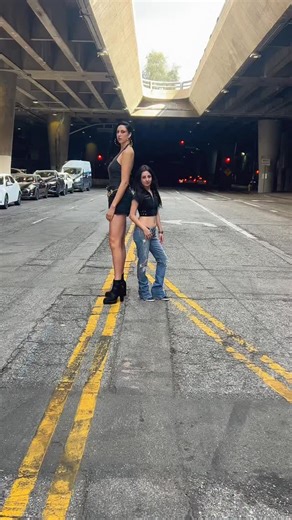 🌺Malia Arrayah🌺 on Instagram: "🤪😇 the tallest and shortest model of the shoot🤪"