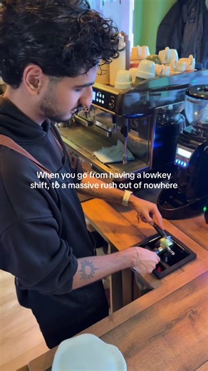 When a calm shift turns into a full-on coffee rush 👀☕️ But the vibe? Still Calma. Fresh shots, steady hands, good energy — always. Come feel it yourself 🤍 #CalmaCafe #CalmaVibes #SpecialtyCoffee #CoffeeLovers #CoffeeTime